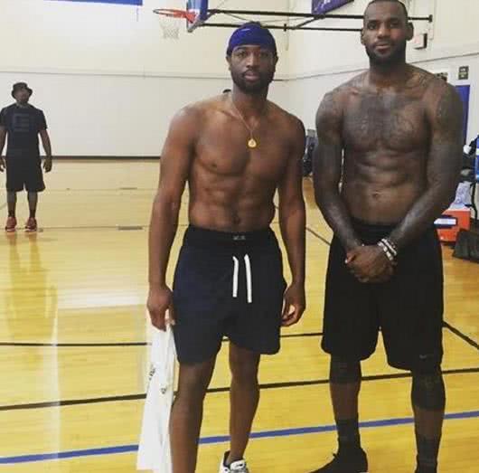 型对手时的 型对手时的