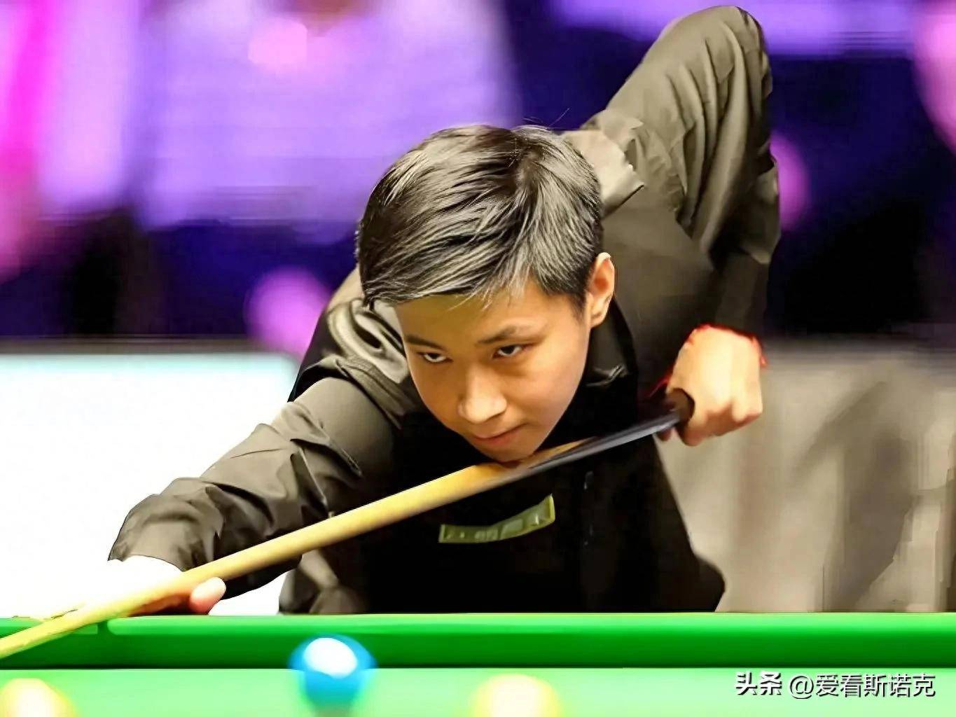 球迷通过真 球迷通过真